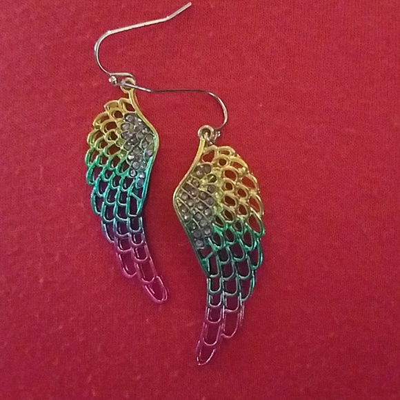 Jewelry - 3/$10🌈Rainbow Wings